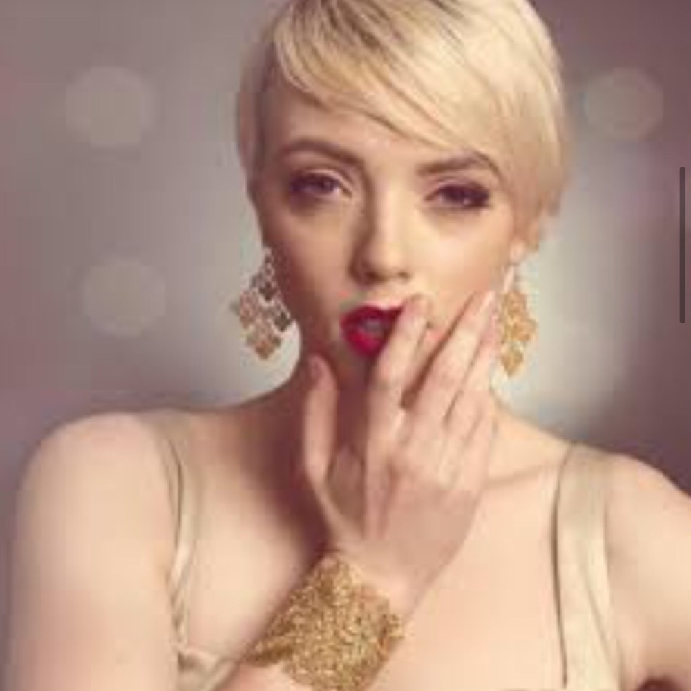 :: Stella & Dot [GOLD] Chantilly Lace Earrings - Picture 13 of 14